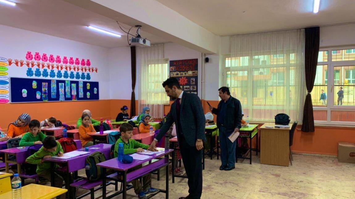 Uyum Sınıfı Öğrencilerine Türkçe Yeterlilik Sınavı Yapıldı